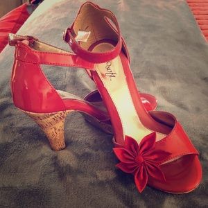 Eva & Zoe Orange Open-Toed Sandals.